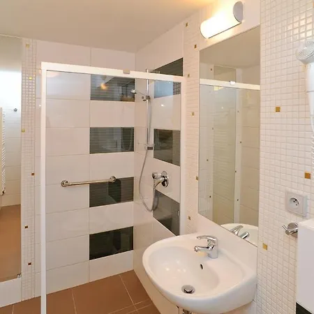 Erlebachova Bouda, - Svaty Frantisek Otel 2*